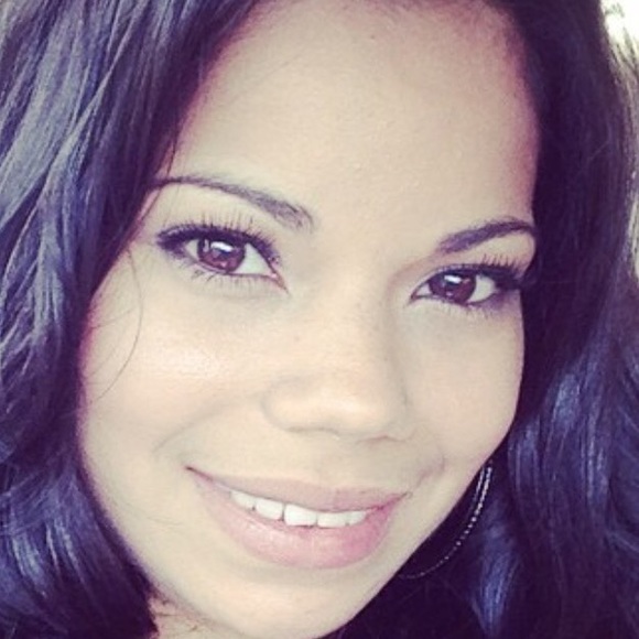 Meet your Posher, Elizabeth - Picture 1 of 1